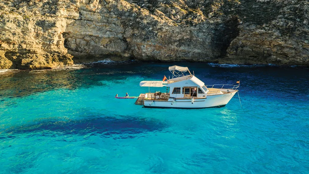 Astrotourism luxury travel boat experience Menorca