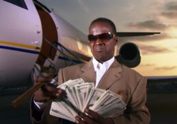 10 Habits of People Who Look Rich Without Being Rich